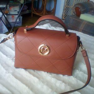 Mia K collection. Cross body quilted brown bag